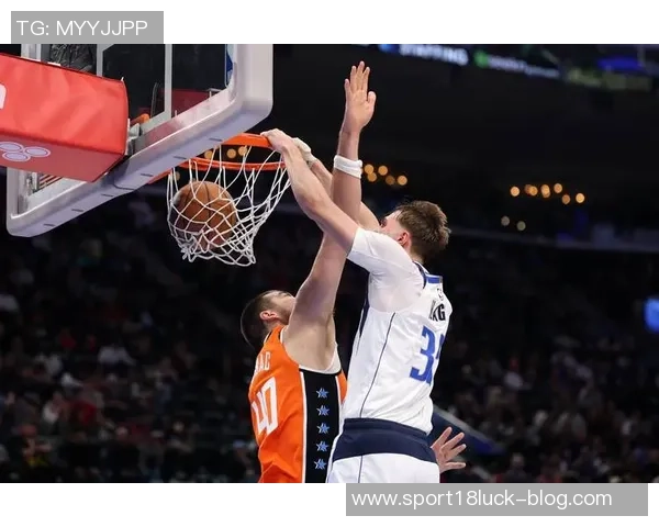 明天独行侠主场对决尼克斯加福德与莱夫利预计将会出战 明天独行侠主场对决尼克斯加福德与莱夫利预计将会出战