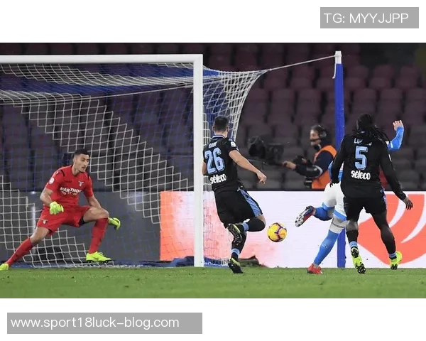 米体报道莱奥今日接受检查意超杯对阵那不勒斯几乎无缘出战 米体报道莱奥今日接受检查意超杯对阵那不勒斯几乎无缘出战