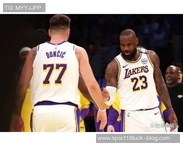 东詹强势表现助力球队逆转局面海斯替代顿宝成关键调整 东詹强势表现助力球队逆转局面海斯替代顿宝成关键调整