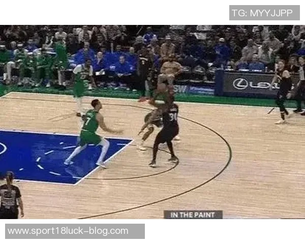 兰德尔全场表现平平下半场仅得9分贡献24分7板3助2断 兰德尔全场表现平平下半场仅得9分贡献24分7板3助2断